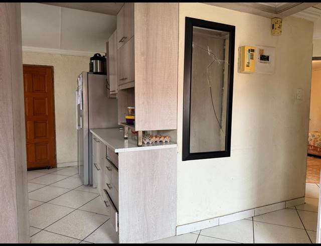4 BEDROOM HOUSE FOR SALE IN TLHABANE WEST